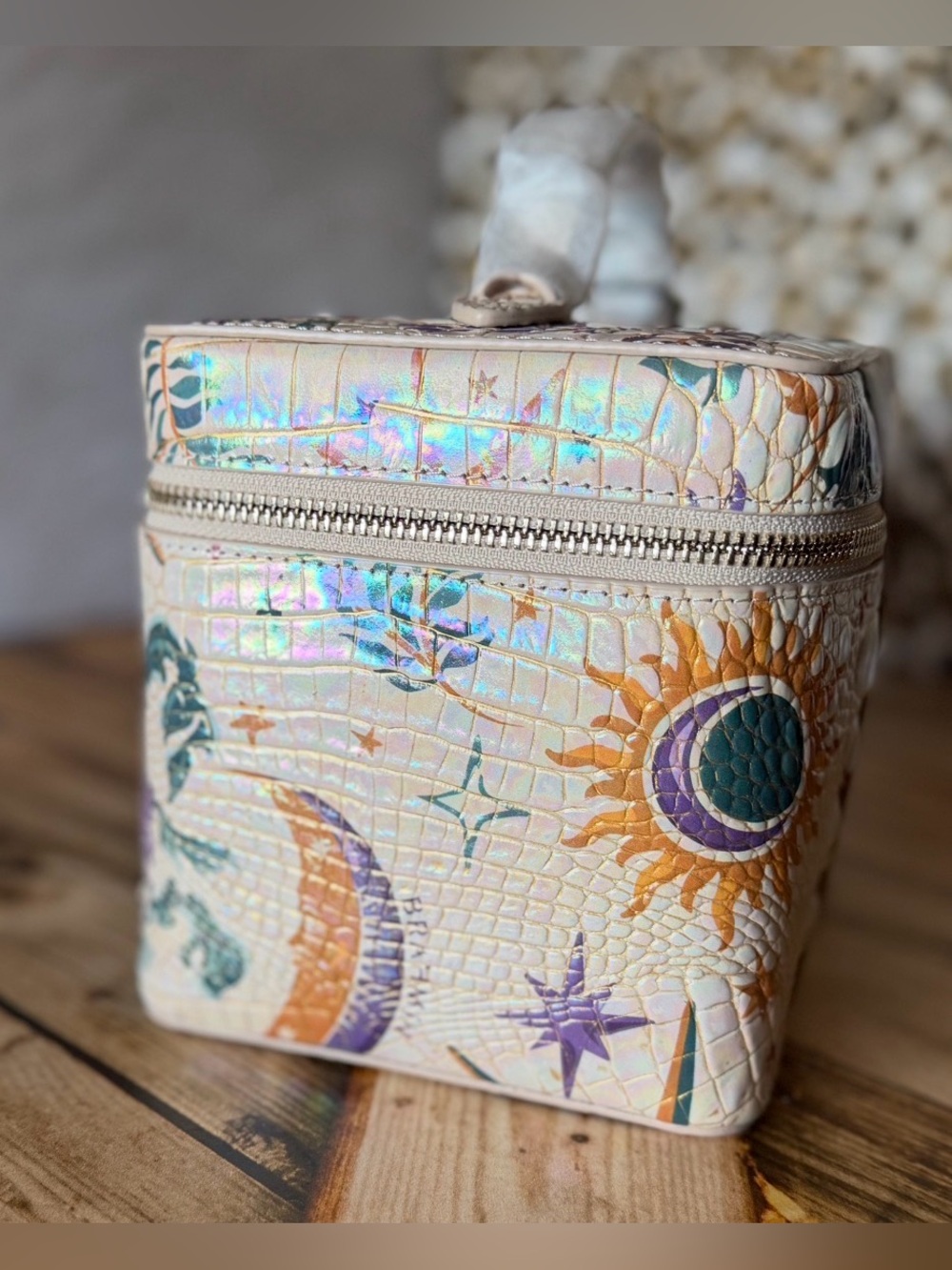 Last 1 NWT Brahmin Vitality MELBOURNE CHARMAINE MAKE UP TOTE firm price - Picture 6 of 16